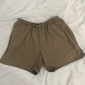 NIKE dri-fit men’s grey running shorts